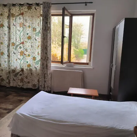 Апартаменти Garsoniera Langa Cer/dorobanti Бухарест